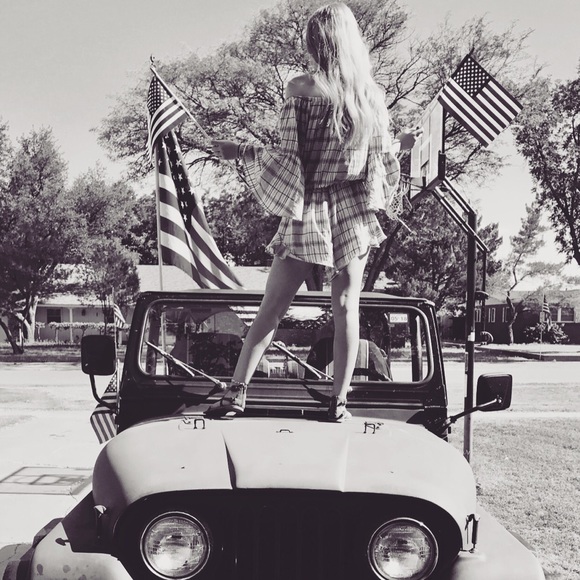 Meet your Posher, Jennifer - Picture 2 of 7